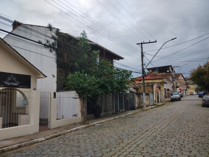 Foto 26 de 43: Casa em leilão em Itamonte - MG — LOTE 001 IMÓVEL RESIDENCIAL - AT. 330,00M², A.C. 185,93M² - ITAMONTE - MG