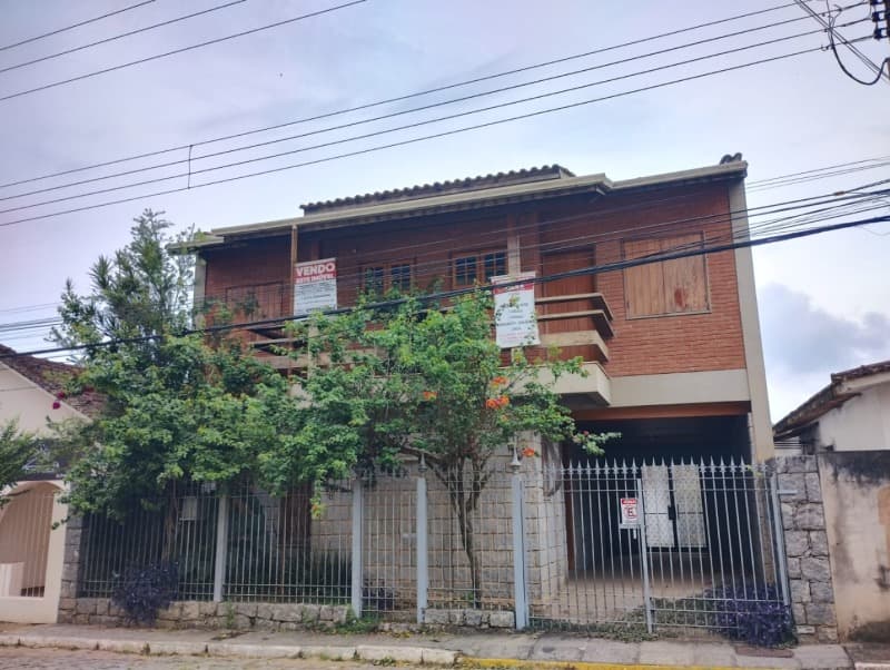Foto 32 de 43: Casa em leilão em Itamonte - MG — LOTE 001 IMÓVEL RESIDENCIAL - AT. 330,00M², A.C. 185,93M² - ITAMONTE - MG