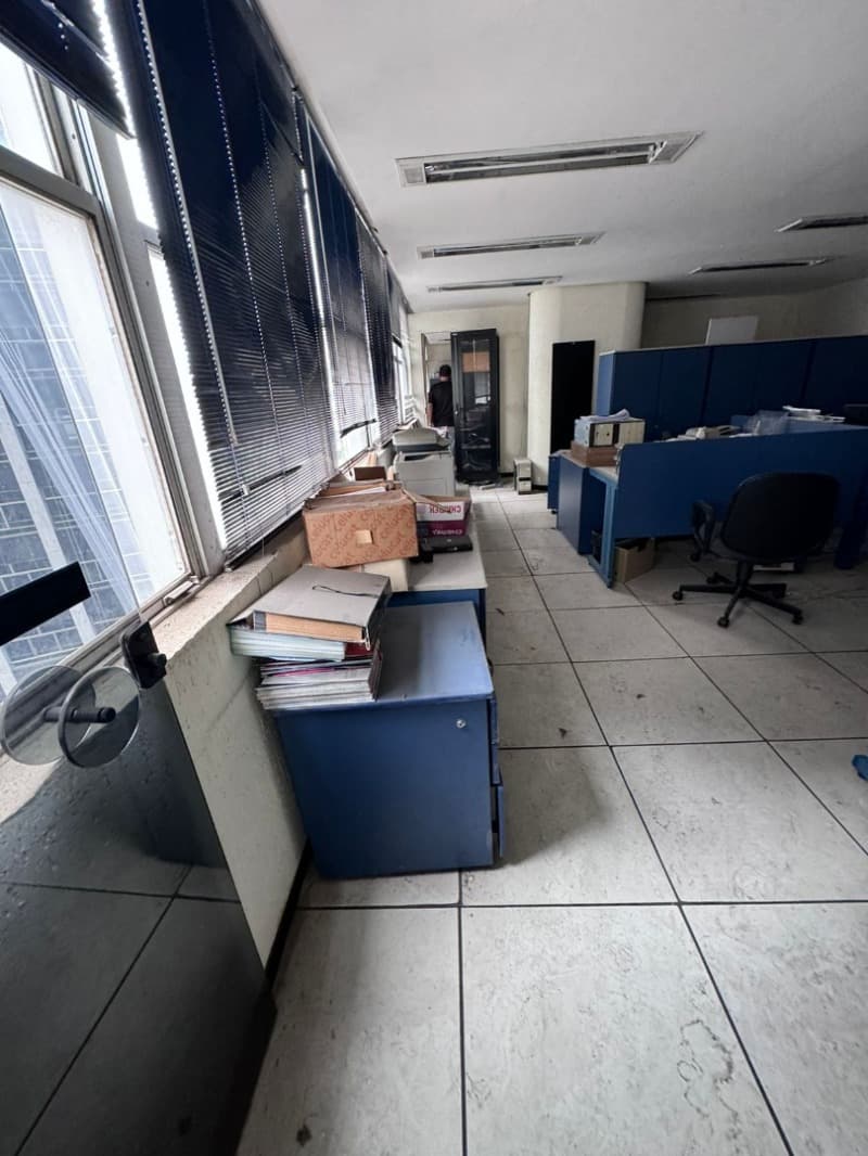 Foto 2 de 4: Comercial em leilão em São Paulo - SP — LOTE 002 CONJUNTO COMERCIAL - A.T.C. 223,26m² - SÃO PAULO/SP.