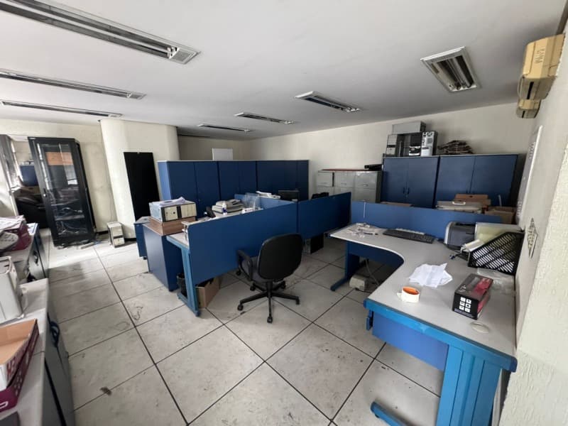 Foto 1 de 4: Comercial em leilão em São Paulo - SP — LOTE 002 CONJUNTO COMERCIAL - A.T.C. 223,26m² - SÃO PAULO/SP.
