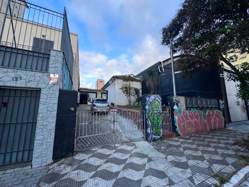 Foto 2 de 9: Casa em leilão em São Paulo - SP, bairro Vila Bertioga — LOTE 001 IMÓVEL - CASA - A.T. 400,00m² - A.C. 170,00m² - MOOCA/ SP