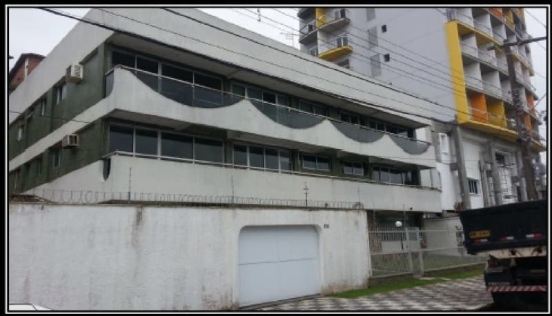 Foto 4 de 29: Apartamento em leilão em Guarujá - SP — LOTE 001 LEILÃO JUDICIAL - Apto. de 160,10 m², Ed. Solar dos Palmares - Enseada, Guarujá/SP