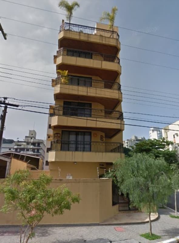 Foto 1 de 26: Apartamento em leilão em Guarujá - SP — LOTE 001 LEILÃO JUDICIAL - Direitos sob. Apto. de 121,33 m², Ed. Costa Esmeralda - Enseada, Guarujá