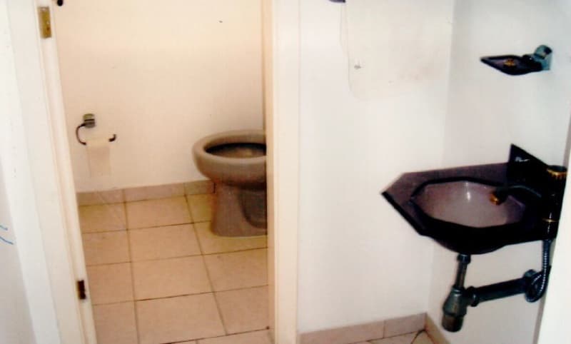 Foto 15 de 26: Apartamento em leilão em Guarujá - SP — LOTE 001 LEILÃO JUDICIAL - Direitos sob. Apto. de 121,33 m², Ed. Costa Esmeralda - Enseada, Guarujá