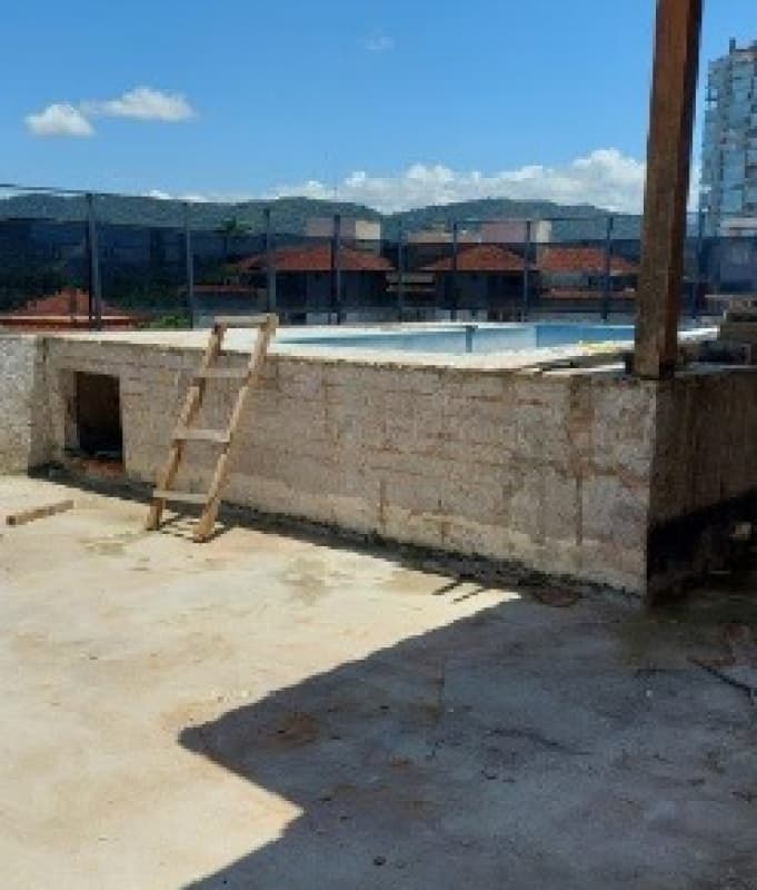 Foto 3 de 13: Apartamento em leilão em Guarujá - SP — LOTE 001 LEILÃO JUDICIAL - Direitos sob. Apto. de 224,22 m², Ed. Hermon - Lot. João Batista Julião,