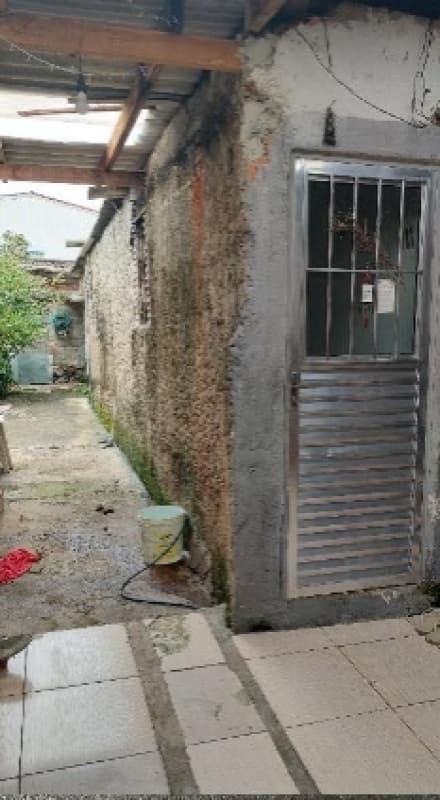 Foto 4 de 8: Casa em leilão em Guarujá - SP, bairro Sítio Paecara — LOTE 001 LEILÃO JUDICIAL - Casa de 80 m² (aprox.) com edícula - Sítio Paecara, Guarujá - SP