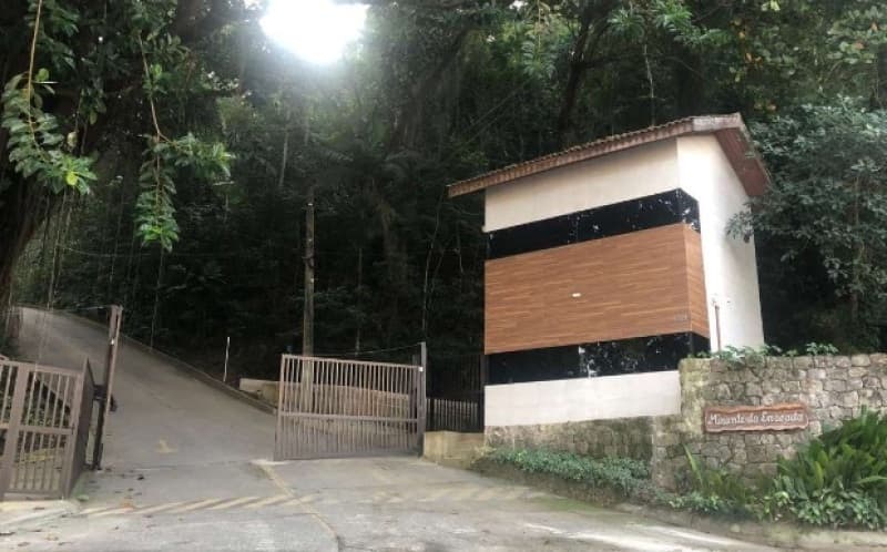 Terreno em leilão em Guarujá - SP, bairro Enseada — LOTE 001 LEILÃO JUDICIAL - Lotes de terreno 03, 04 e 05, Mirante da Enseada - Enseada, Guarujá - SP