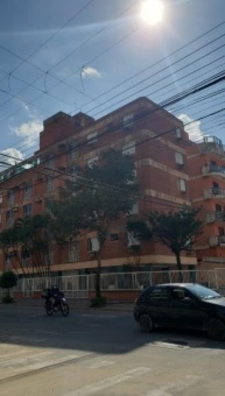 Foto 2 de 17: Apartamento em leilão em Guarujá - SP — LOTE 001 LEILÃO JUDICIAL - Apto. de cobertura de 220,20 m², Ed. Lady Jamile Residence - Mar e Céu, G