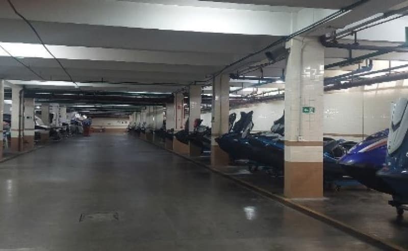 Foto 3 de 3: Vaga de Garagem em leilão em Guarujá - SP, bairro Mar e Céu — LOTE 001 LEILÃO JUDICIAL - Vaga para barco do tipo P (pequena) de de 21,00 m², Condomínio Tortuga’s