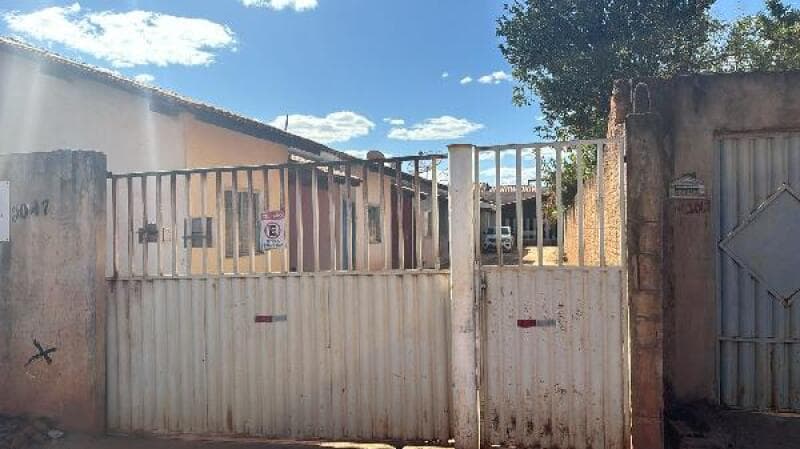 Casa em leilão em Luís Eduardo Magalhães - BA — LOTE 026 CASA EM LUIS EDUARDO MAGALHAES/BA - DESCONTO DE 39,55% DO VALOR DE AVALIAÇÃO