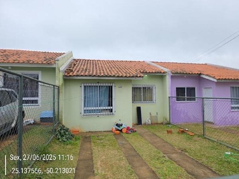 Casa em leilão em Ponta Grossa - PR — LOTE 251 CASA EM PONTA GROSSA/PR - DESCONTO DE 40,74% DO VALOR DE AVALIAÇÃO