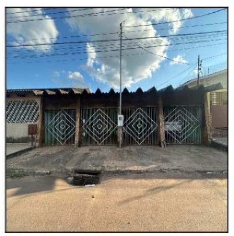 Casa em leilão em Rio Branco - AC — LOTE 001 CASA EM RIO BRANCO/AC - DESCONTO DE 36,26% DO VALOR DE AVALIAÇÃO