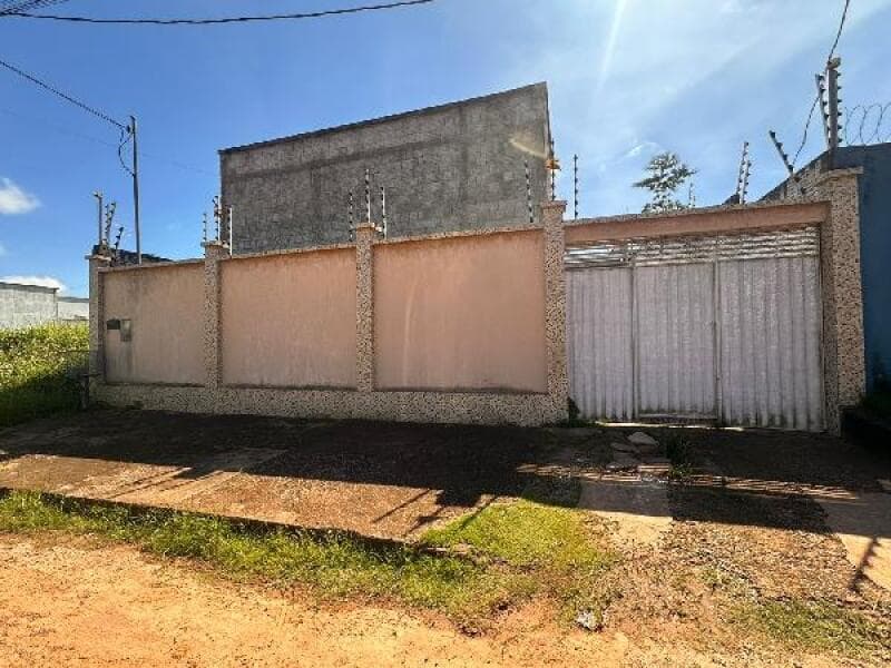 Casa em leilão em Rio Branco - AC — LOTE 004 CASA EM RIO BRANCO/AC - DESCONTO DE 36,26% DO VALOR DE AVALIAÇÃO