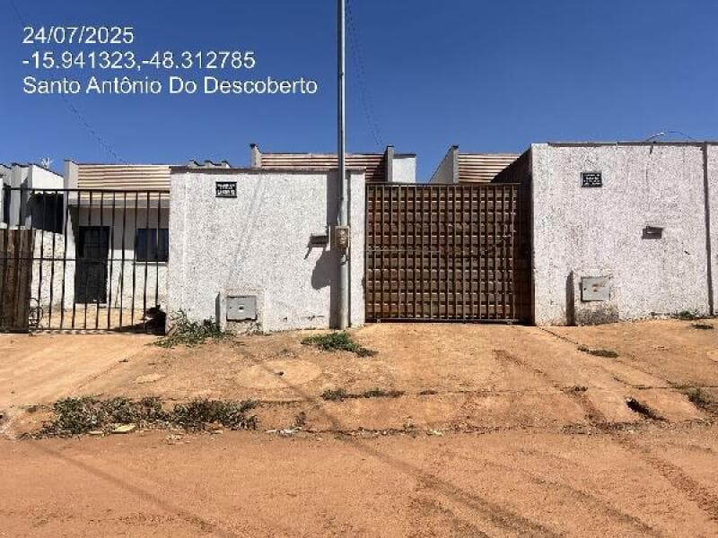 Casa em leilão em Santo Antônio Do Descoberto - GO — LOTE 107 CASA EM SANTO ANTONIO DO DESCOBERTO/GO - DESCONTO DE 41,45% DO VALOR DE AVALIAÇÃO