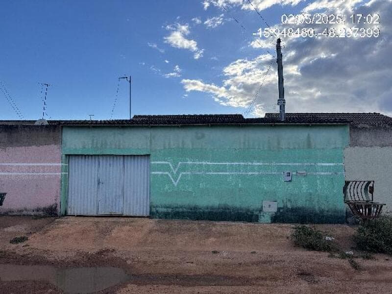 Casa em leilão em Santo Antônio Do Descoberto - GO — LOTE 108 CASA EM SANTO ANTONIO DO DESCOBERTO/GO - DESCONTO DE 42,07% DO VALOR DE AVALIAÇÃO