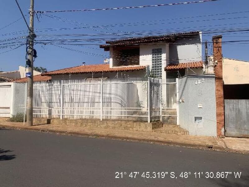 Casa em leilão em Araraquara - SP — LOTE 416 CASA EM ARARAQUARA/SP - DESCONTO DE 36,26% DO VALOR DE AVALIAÇÃO