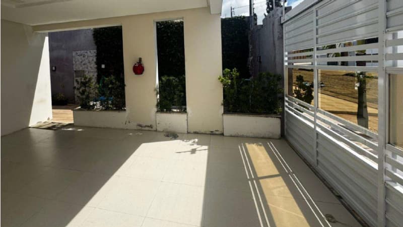 Foto 4 de 12: Casa em leilão em Itabaiana - SE, bairro Marianga — LOTE 001 01 (UM) IMÓVEL RESIDÊNCIA EM ITABAIANA.