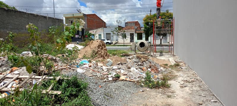 Foto 1 de 6: Terreno em leilão em Itabaiana - SE, bairro Serrano — LOTE 001 01 (UM) IMÓVEL NO MUNICÍPIO DE ITABAIANA