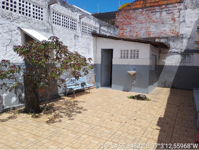 Foto 2 de 6: Terreno em leilão em Aracaju - SE — LOTE 001 01 (UM) IMÓVEL SITUADO NA RUA LAGARTO Nº 1.021 - ARACAJU/SE