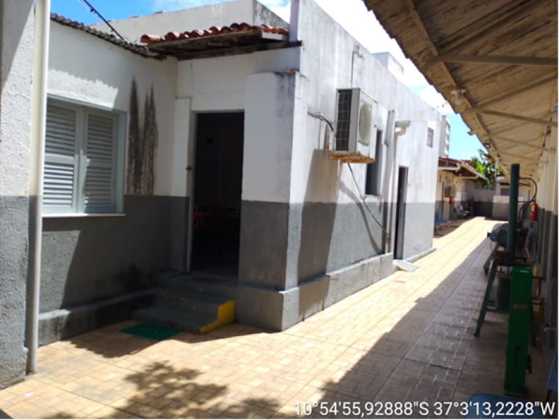 Foto 4 de 6: Terreno em leilão em Aracaju - SE — LOTE 001 01 (UM) IMÓVEL SITUADO NA RUA LAGARTO Nº 1.021 - ARACAJU/SE