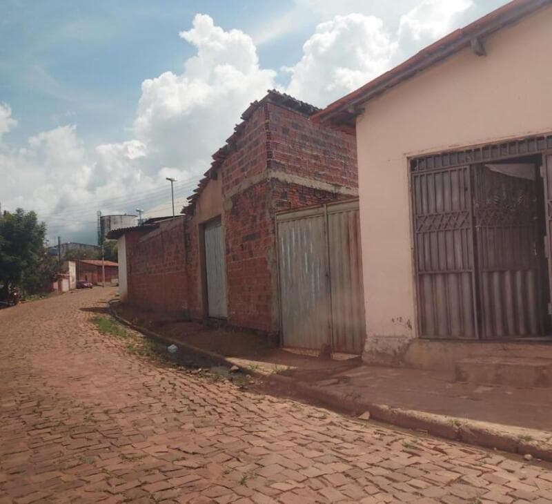 Foto 3 de 3: Casa em leilão em Imperatriz - MA, bairro Jardim Planalto — LOTE 037 MARANHÃO - IMPERATRIZ/MA - CASA RESIDENCIAL