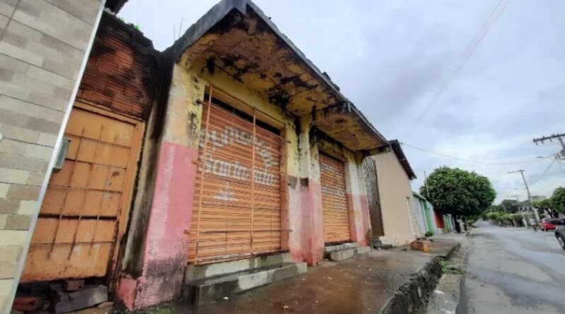 Foto 2 de 2: Comercial em leilão em Pirapora - MG, bairro Santo Antônio — LOTE 046 MINAS GERAIS - PIRAPORA/MG - PRÉDIO COMERCIAL