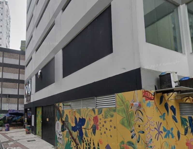 Foto 4 de 6: Terreno em leilão em Balneário Camboriú - SC, bairro Centro — LOTE 001 Edificio Capri e a Vaga (box) para estacionamento de veículos de passageiros n. 09