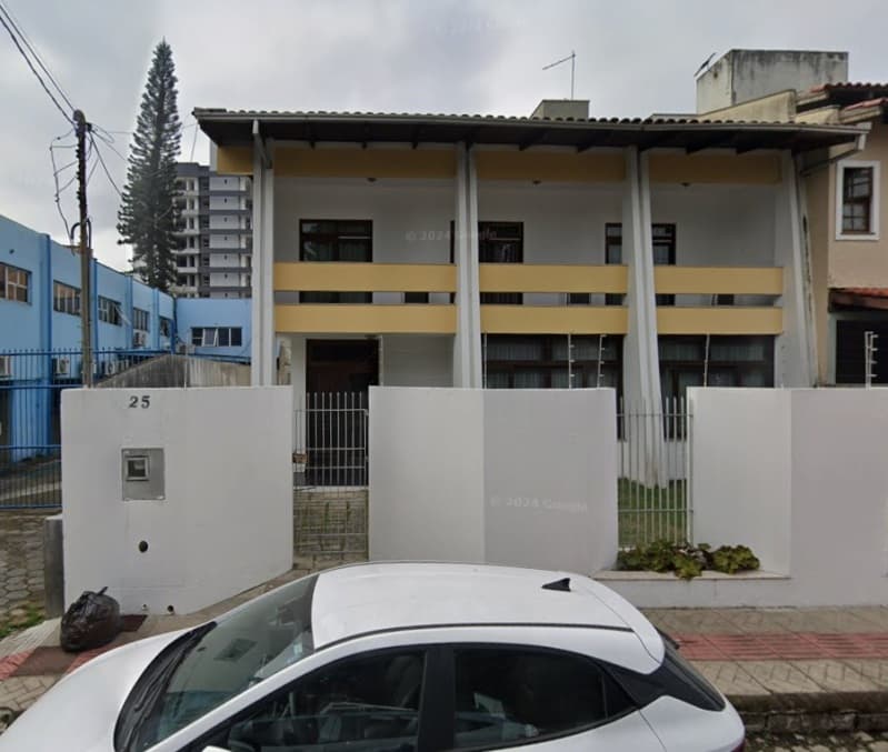 Foto 1 de 3: Terreno em leilão em Itajaí - SC — LOTE 001 Um terreno com a área de 286,00 m², situado na Rua Carlos Seára, 25, Bairro Vila Operária,