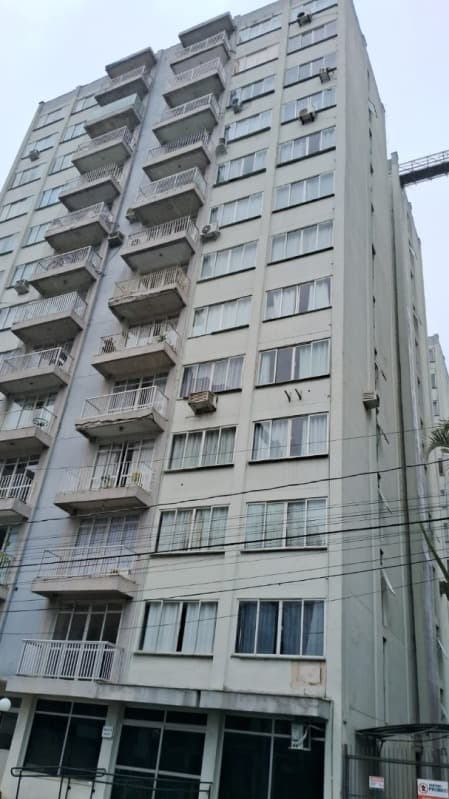 Foto 1 de 9: Apartamento em leilão em Joinville - SC, bairro América — LOTE 001 Apartamento n.o 801, localizado no 8o pavimento, do Bloco "A" do Edifício Parque Residencia