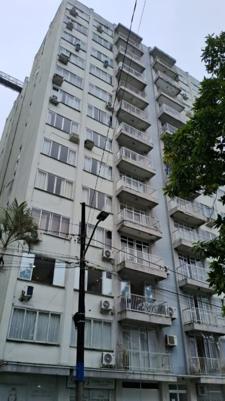 Foto 2 de 9: Apartamento em leilão em Joinville - SC, bairro América — LOTE 001 Apartamento n.o 801, localizado no 8o pavimento, do Bloco "A" do Edifício Parque Residencia
