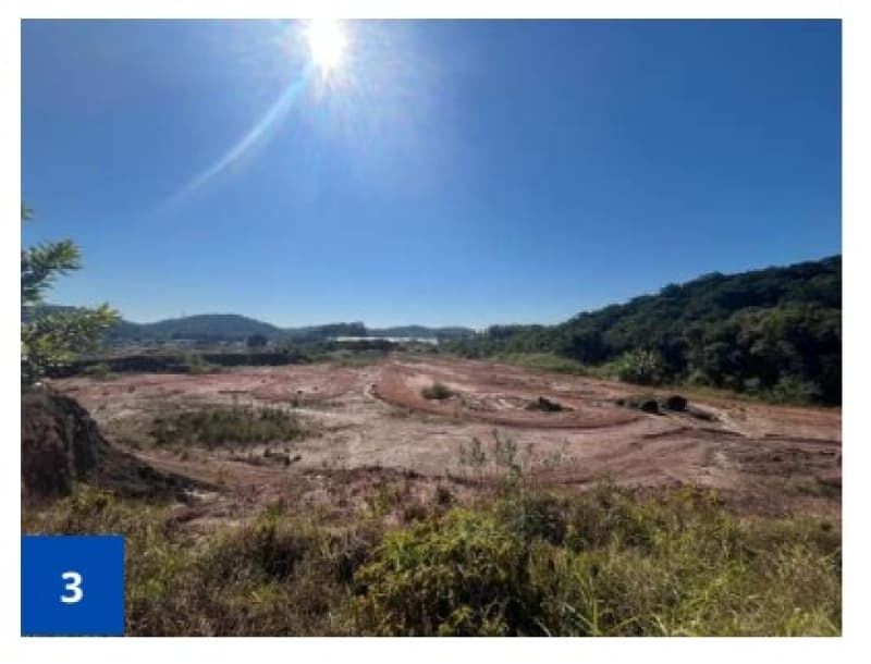 Foto 3 de 18: Terreno em leilão em São Francisco Do Sul - SC, bairro Morro Grande — LOTE 001 Um terreno alodial, de forma irregular, situado no lugar "Morro Grande", zona urbana de São