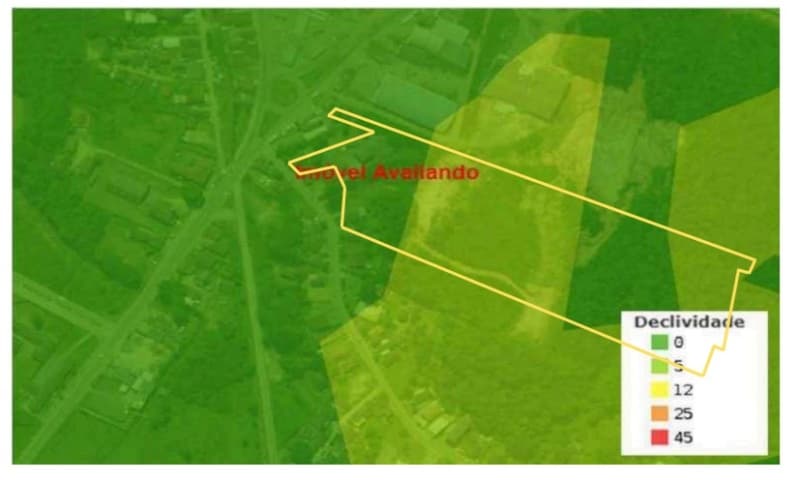 Foto 12 de 18: Terreno em leilão em São Francisco Do Sul - SC, bairro Morro Grande — LOTE 001 Um terreno alodial, de forma irregular, situado no lugar "Morro Grande", zona urbana de São