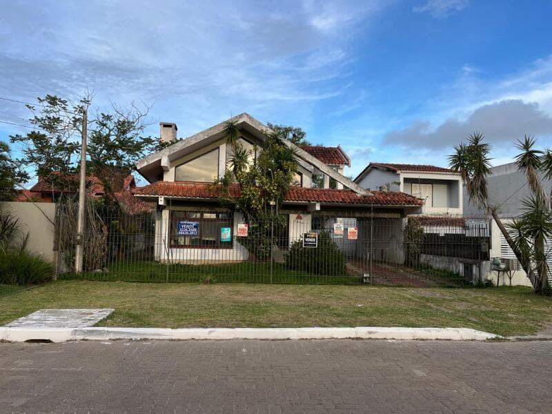 Foto 1 de 21: Terreno em leilão em Pelotas - RS — LOTE 001 Imovel Avenida Espírito Santo - Laranjal