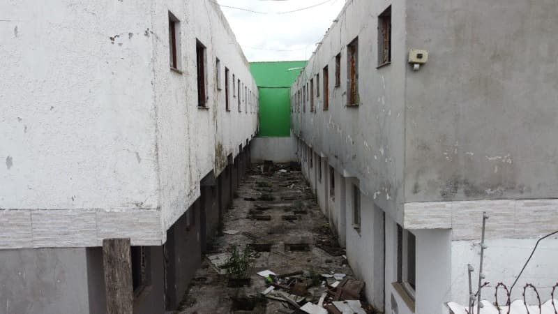 Foto 7 de 7: Terreno em leilão em Pelotas - RS — LOTE 001 Imovel com 16 unidades habitacionais na Rua Guilherme Echenique