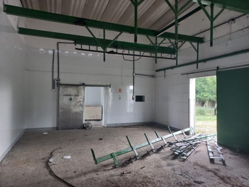 Foto 4 de 10: Comercial em leilão em Pelotas - RS — LOTE 001 Imóvel Industrial na Estrada Passo do Salso