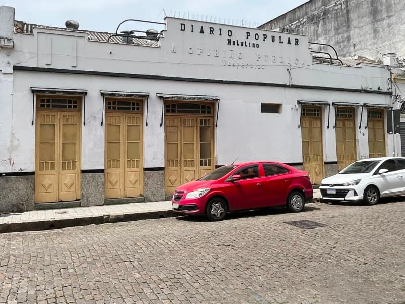 Foto 3 de 4: Comercial em leilão em Pelotas - RS — LOTE 001 Imóvel comercial na Rua Quinze de Novembro 718 no Centro de Pelotas