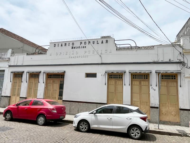 Foto 4 de 4: Comercial em leilão em Pelotas - RS — LOTE 001 Imóvel comercial na Rua Quinze de Novembro 718 no Centro de Pelotas