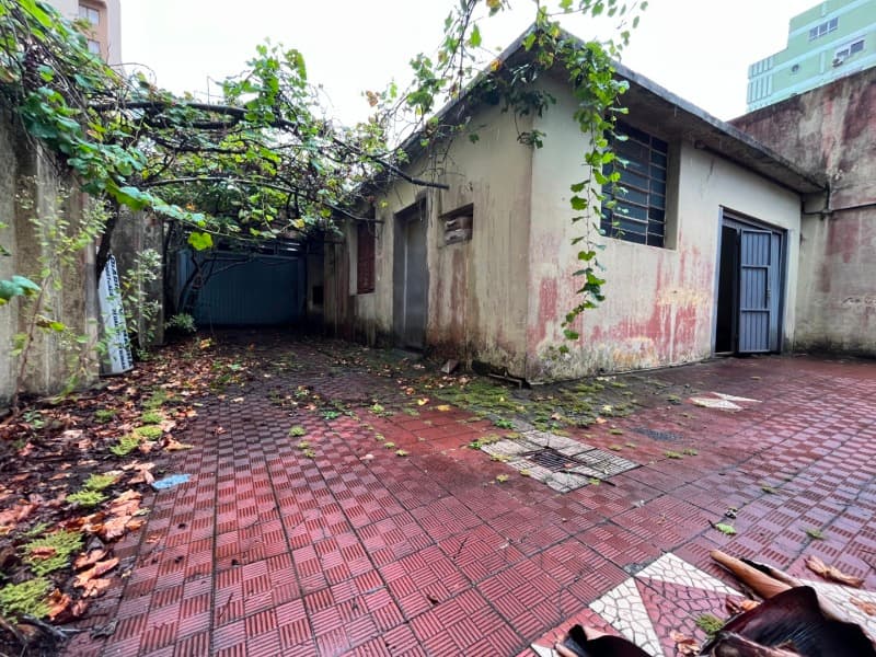 Foto 9 de 20: Terreno em leilão em Pelotas - RS — LOTE 004 Imóvel localizado à Rua Gonçalves Chaves, 771 - ENVIAR PROPOSTA ATÉ 20/05/2026