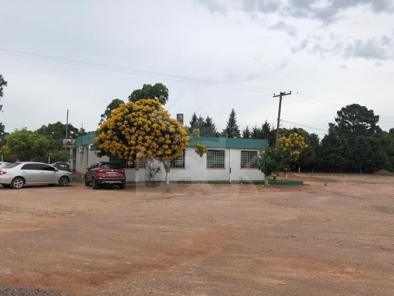 Foto 11 de 13: Area Rural em leilão em Encruzilhada Do Sul - RS — LOTE 001 O lote de 40.425 m² de área de terras, e diversos prédios em alvenaria localizados na antig