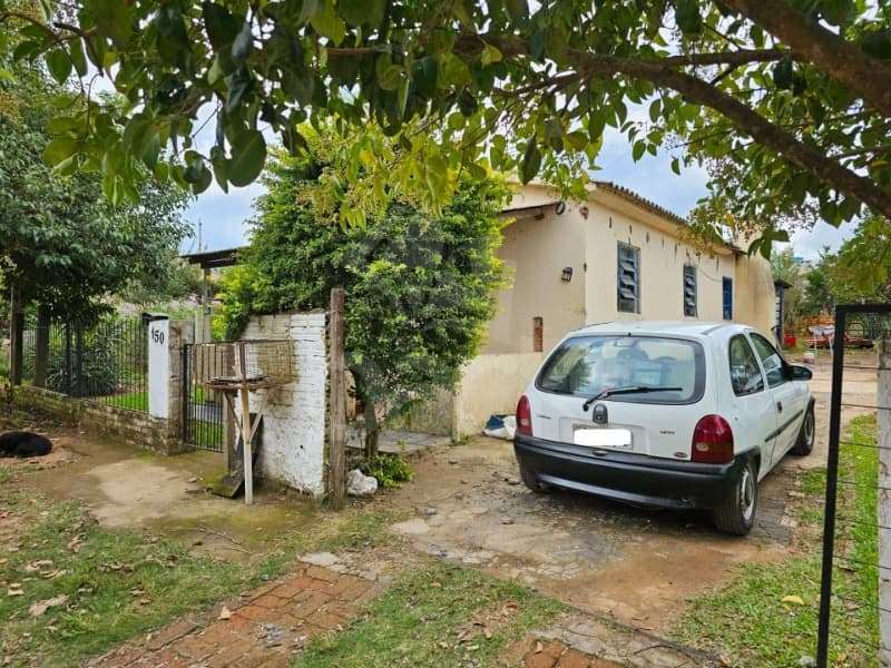 Foto 2 de 2: Terreno em leilão em Encruzilhada Do Sul - RS — LOTE 001 A fração de 50 % de um terreno com 364m² (14x26m) e alvenaria residencial, localizada em En