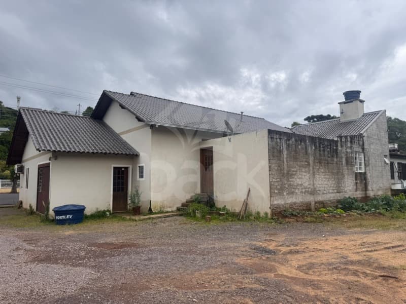 Foto 4 de 5: Terreno em leilão em Sinimbu - RS, bairro Centro — LOTE 001 Um terreno com 467,07m² com residência de 183,52 m² em Sinimbu/RS