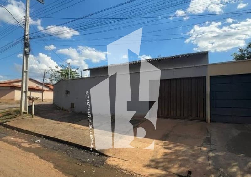 Casa em leilão em Trindade - GO — LOTE 095 TRINDADE/GO - CASA