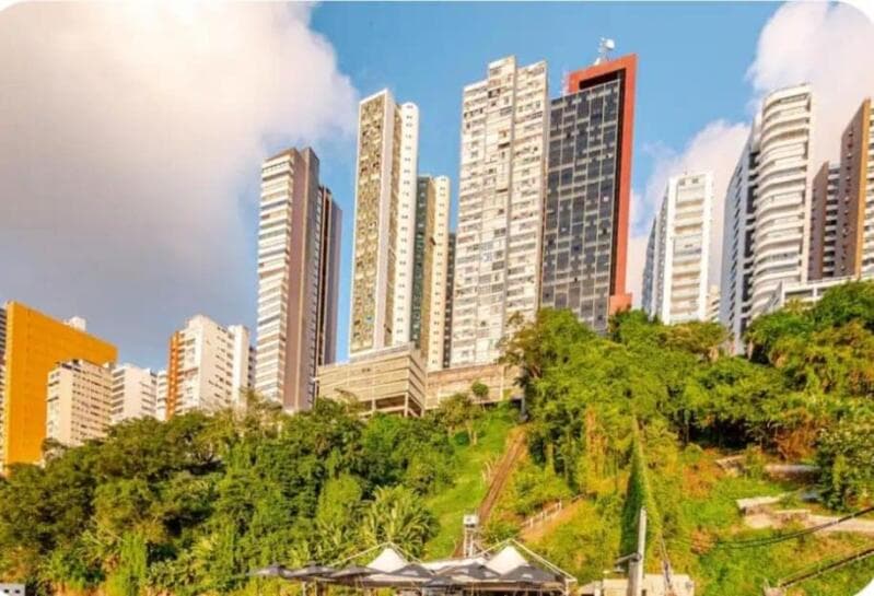 Foto 10 de 11: Apartamento em leilão em Salvador - BA — LOTE 001 Apartamento 1703 no Edifício Vitoria Marina Flat - Salvador/BA