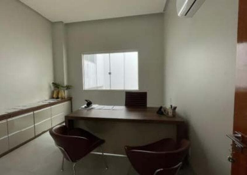 Foto 6 de 8: Comercial em leilão em Luís Eduardo Magalhães - BA — LOTE 001 Prédio comercial em Luís Eduardo Magalhães - BA