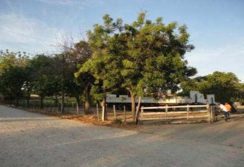 Foto 2 de 6: Comercial em leilão em Aquiraz - CE — LOTE 002 Galpão, depósito e casa em Aquiraz - CE