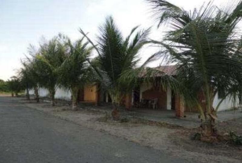 Foto 3 de 6: Comercial em leilão em Aquiraz - CE — LOTE 002 Galpão, depósito e casa em Aquiraz - CE