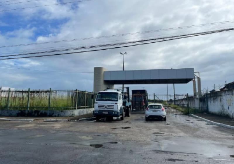Foto 1 de 13: Comercial em leilão em Aracaju - SE, bairro Santos Dumont — LOTE 027 Imóvel Comercial em Aracaju/SE