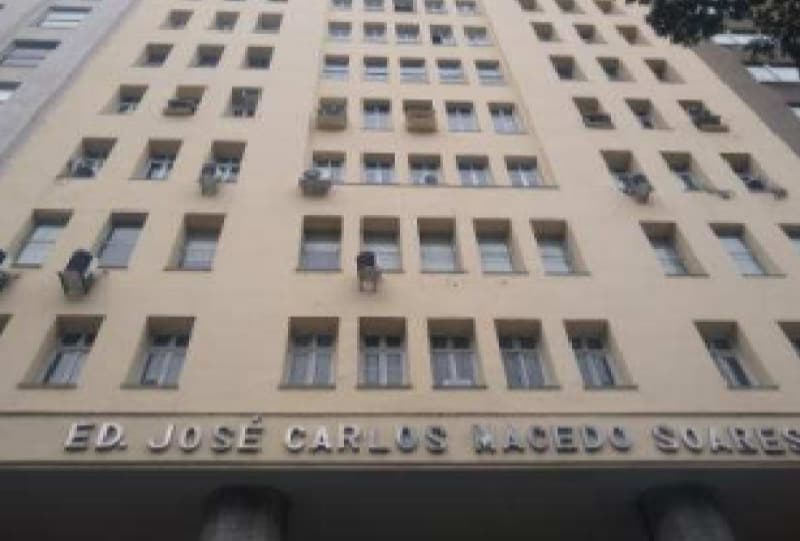 Foto 1 de 6: Comercial em leilão em Rio De Janeiro - RJ, bairro Centro — LOTE 004 Salas comerciais no Rio de Janeiro/RJ