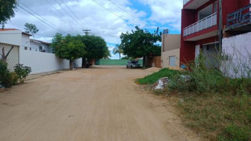 Foto 3 de 8: Casa em leilão em Limoeiro Do Norte - CE — LOTE 003 Residência 828,10m² - Residencial Limoeiro - Limoeiro do Norte/CE