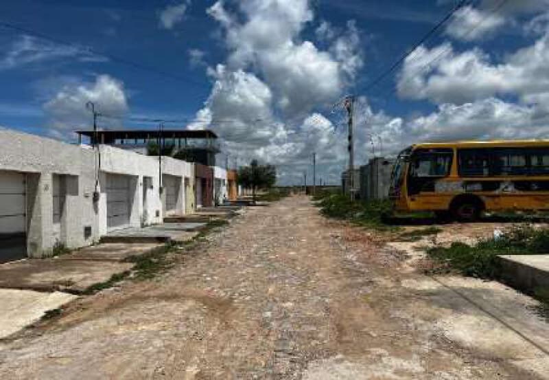 Foto 2 de 3: Terreno em leilão em Iguatu - CE — LOTE 008 Lote 30 Quadra 06 - Loteamento Araras - 150m² - Iguatu/CE